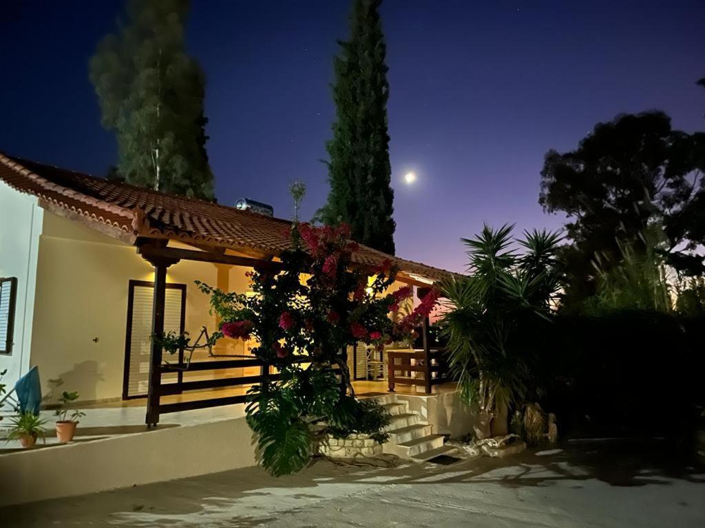 Gialova Garden Bungalow Exteriér fotografie